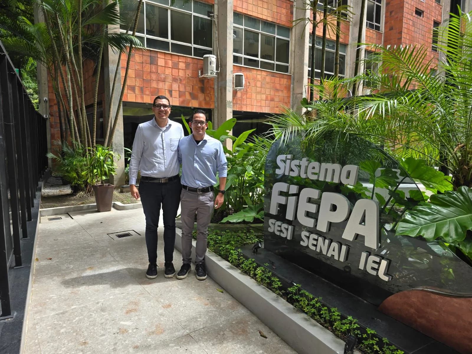 Equipe da WorkForce RH em visita a SESI/SENAI · Sistema FIEPA